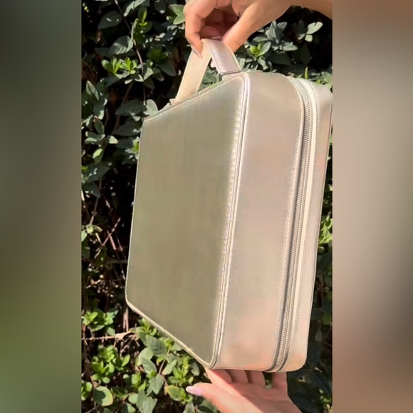 💄 New! Lancôme Limited Edition Large Cosmetic Train Case - Picture 5 of 6